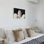 Artemis Villa