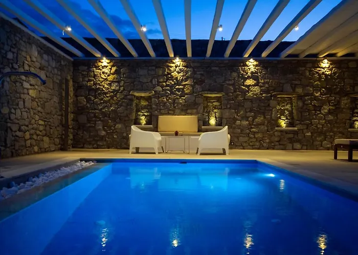 Artemis Mykonos Town